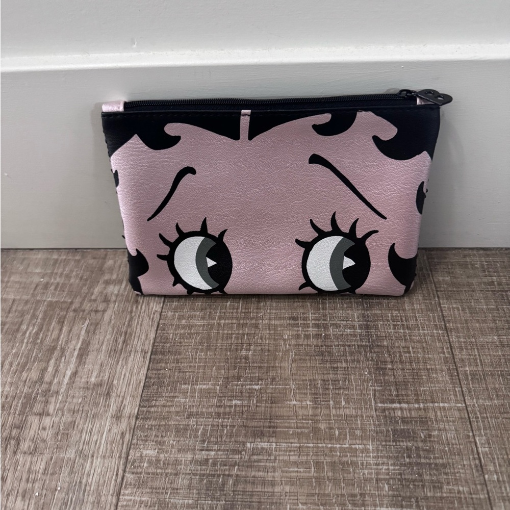 Betty Boop x Ipsy Beauty Makeup
Cosmetic Bag